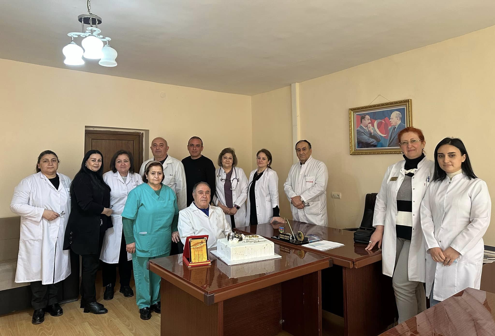 Gəncədə şüa-diaqnostika həkimi Valeh Məsimovun 70 illik yubileyi qeyd edilib