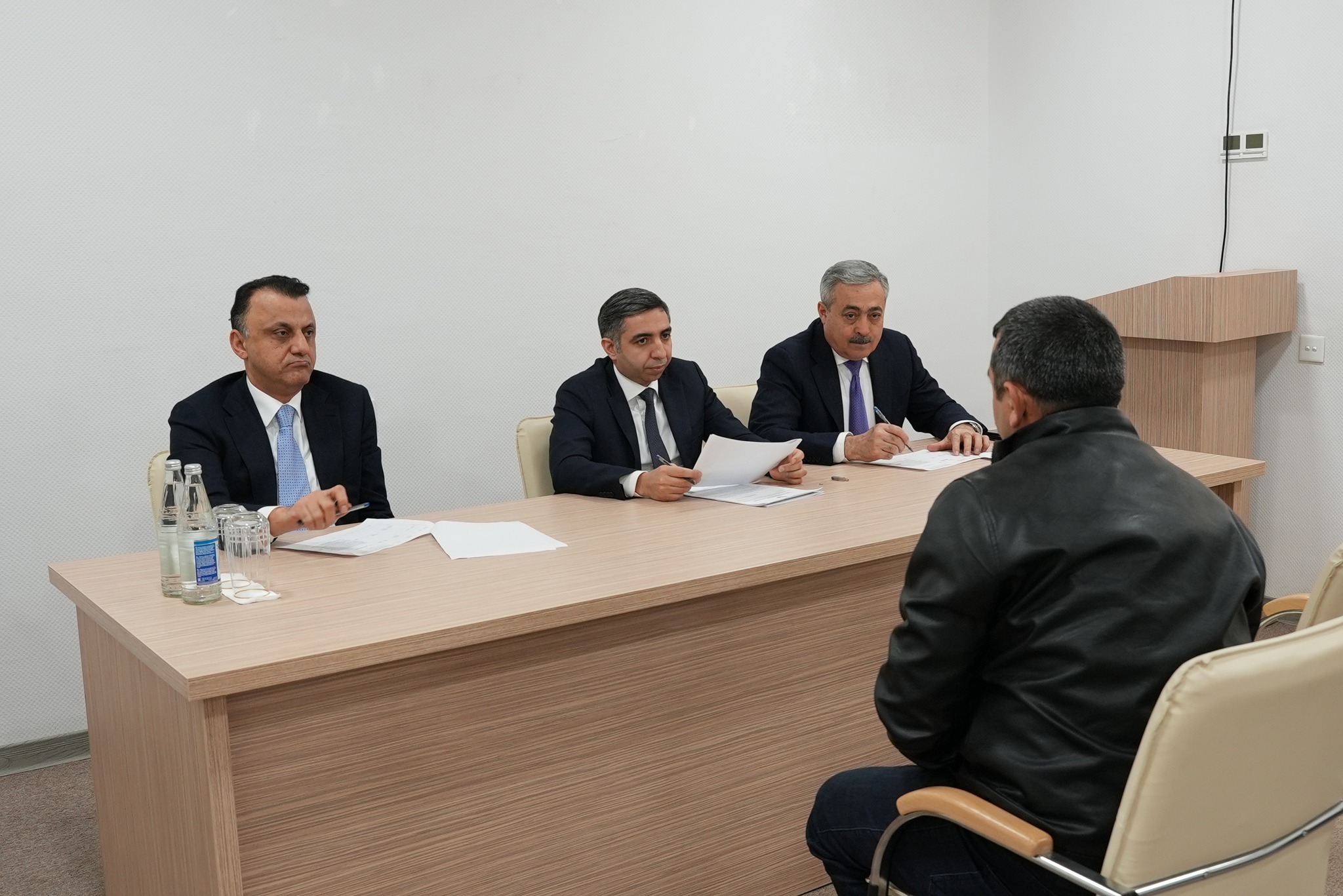 Zaur Əliyev Abşeron və Zəngilan rayon sakinlərini qəbul edib