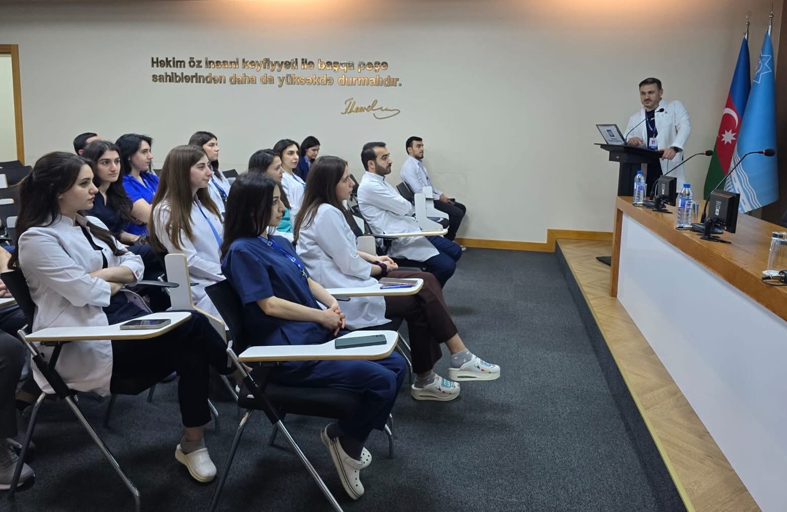 Gömrük Hospitalında seminar: “Kateterə bağlı sidik yolu infeksiyaları”