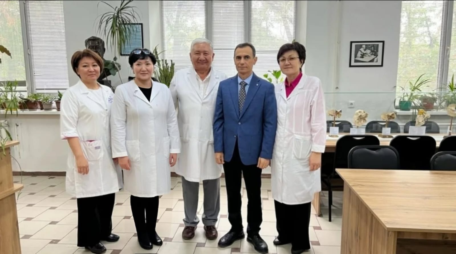  ATU-nun şöbə müdiri Qazaxıstanda elmi ezamiyyətdə olub   