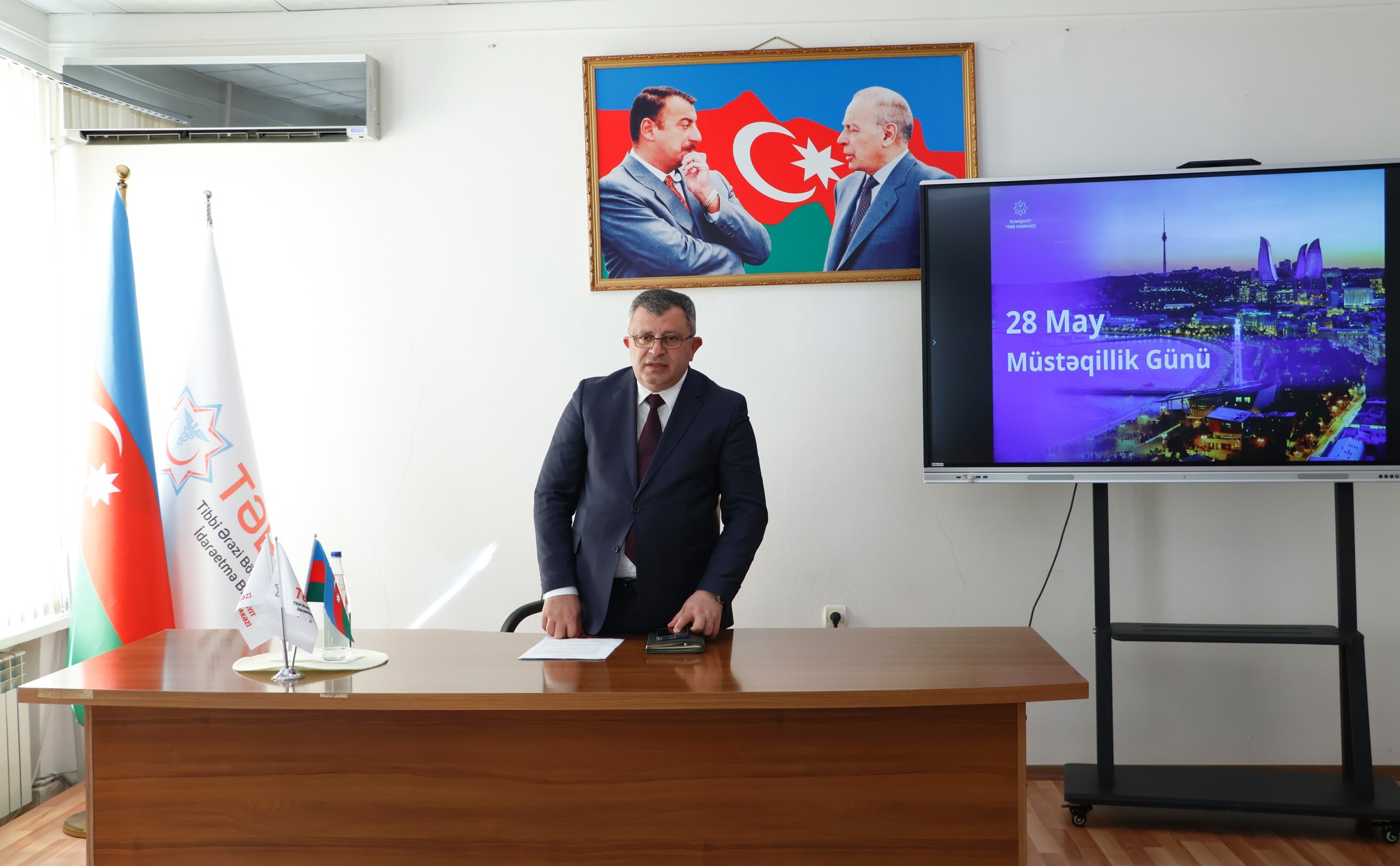  Sumqayıt Tibb Mərkəzində Müstəqillik Gününə həsr olunan tədbir keçirilib   