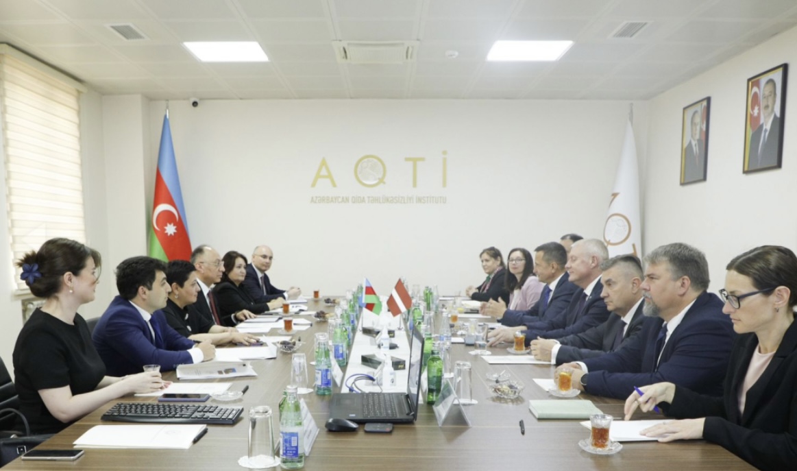 AQTA sədri ilə Latviyanın kənd təsərrüfatı naziri əməkdaşlığın genişləndirilməsi məsələlərini müzakirə ediblər
