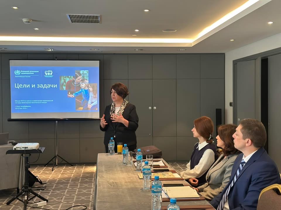 ÜST-nin missiyası peyvənd təhlükəsizliyinə nəzarət sisteminin təkmilləşdirilməsi məqsədilə Azərbaycanda səfərdədir