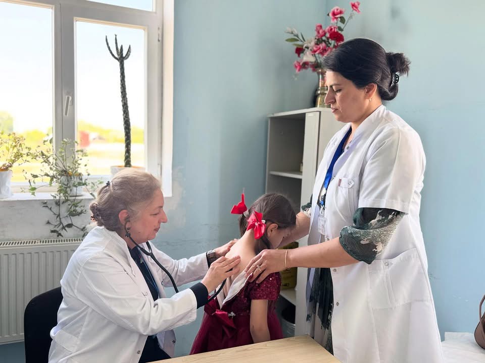 Bərdə rayon Qaradırnaq kəndində səyyar tibbi aksiya keçirilib