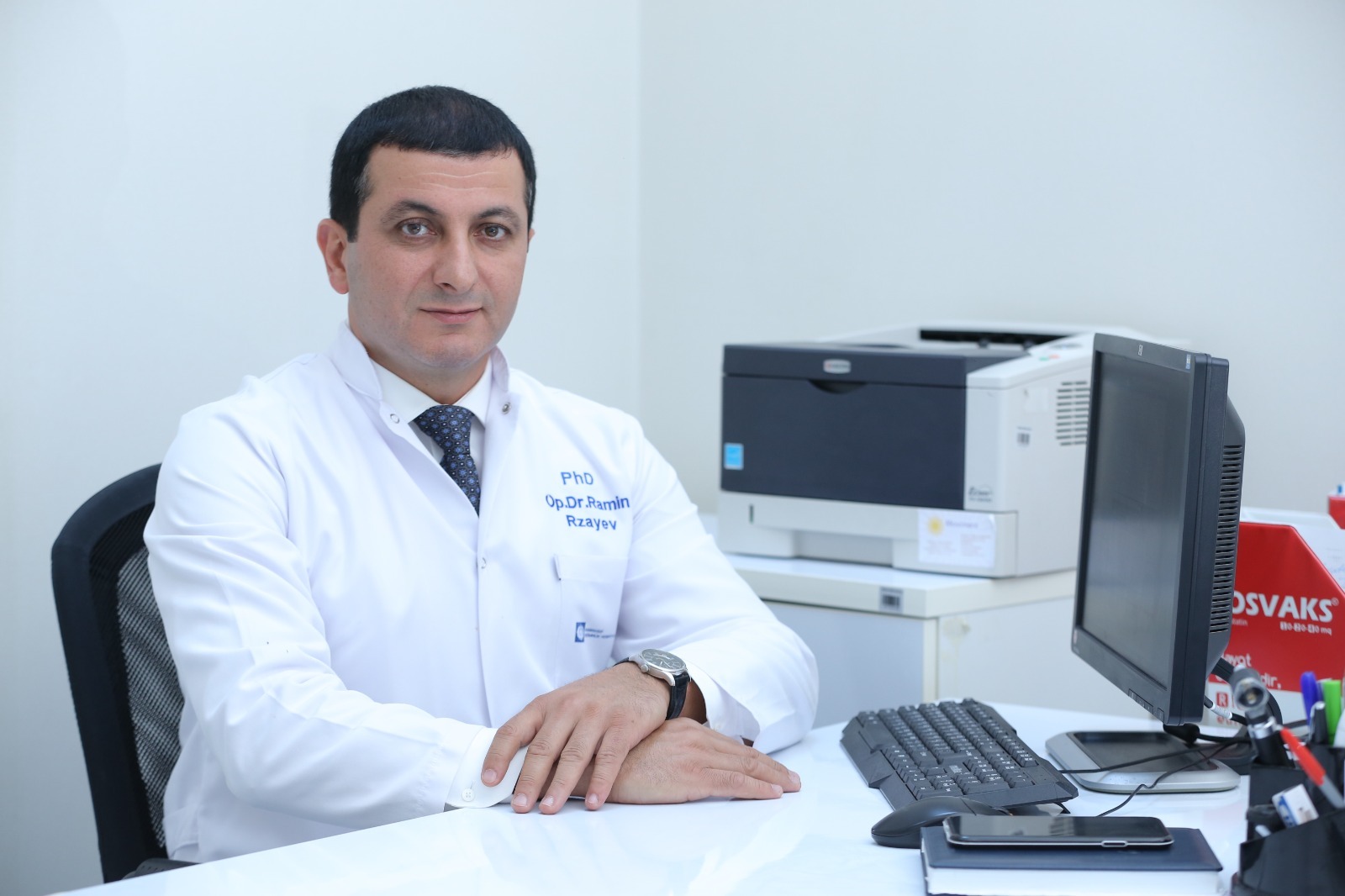 Bizi yıxılmağa qoymayan həkim - MƏQALƏ  