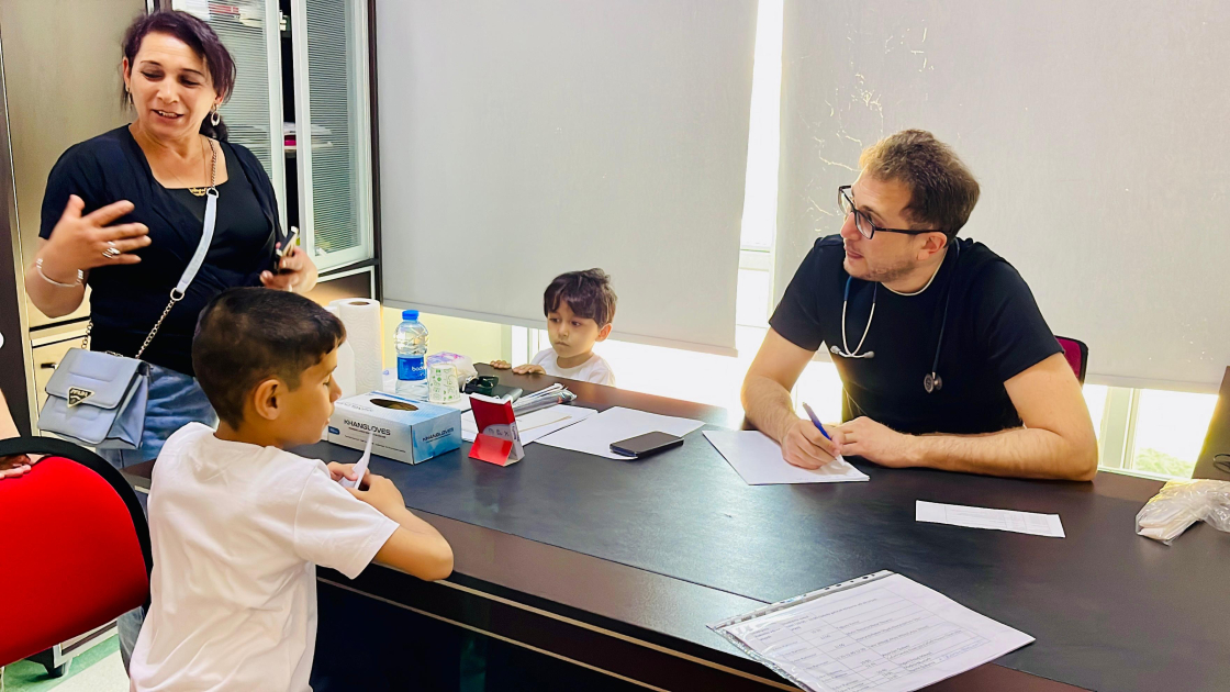 Naxçıvanda aksiya çərçivəsində 300-dən çox uşaq tibbi müayinədən keçib  