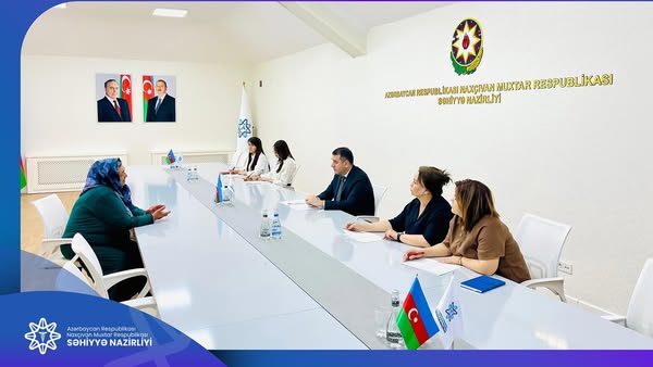  Naxçıvan Muxtar Respublikasının səhiyyə naziri vətəndaşları qəbul edib     