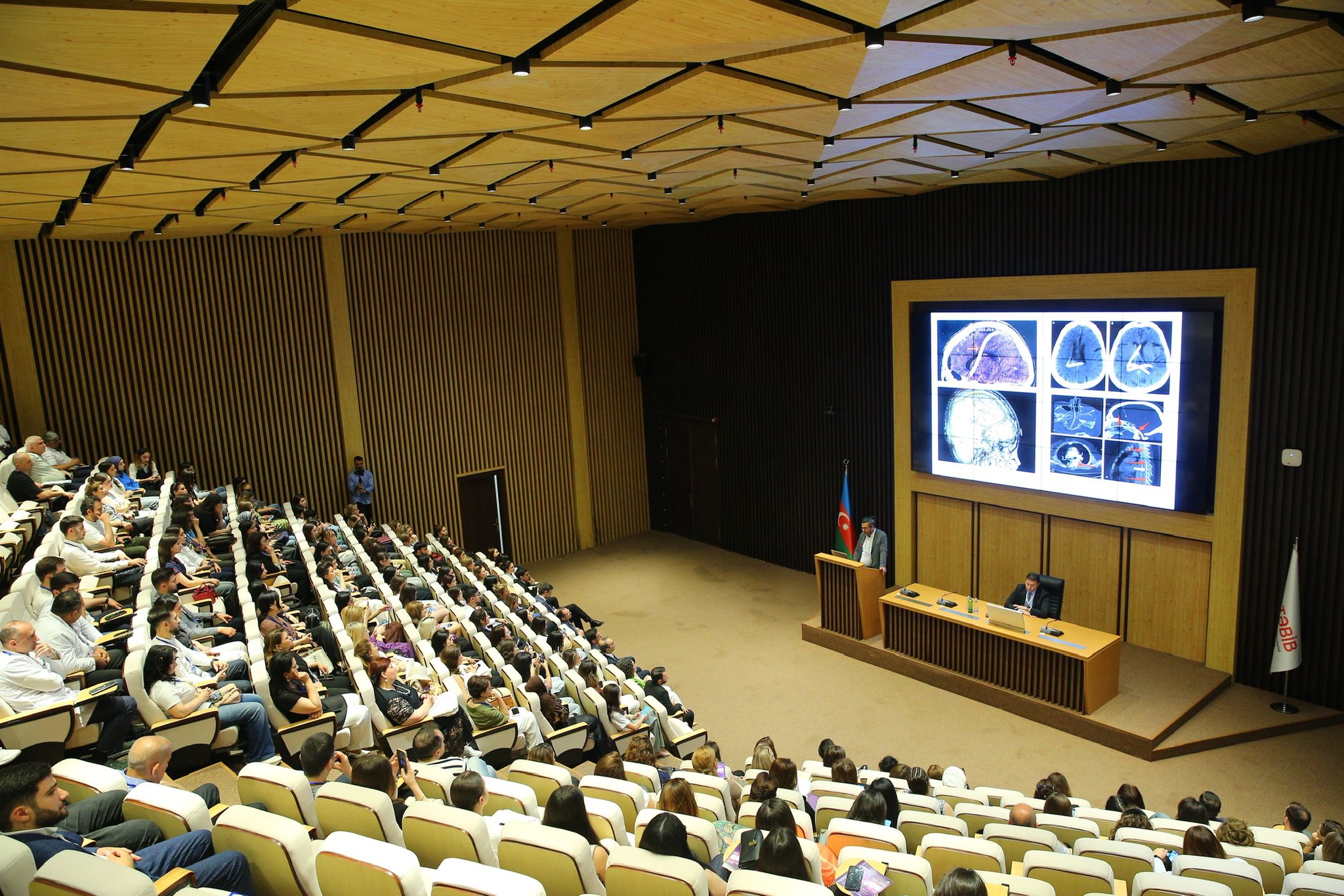 “Beyin səssiz danışır: Neyroreabilitasiyada klinik və elmi yanaşmalar” adlı elmi seminar keçirilib