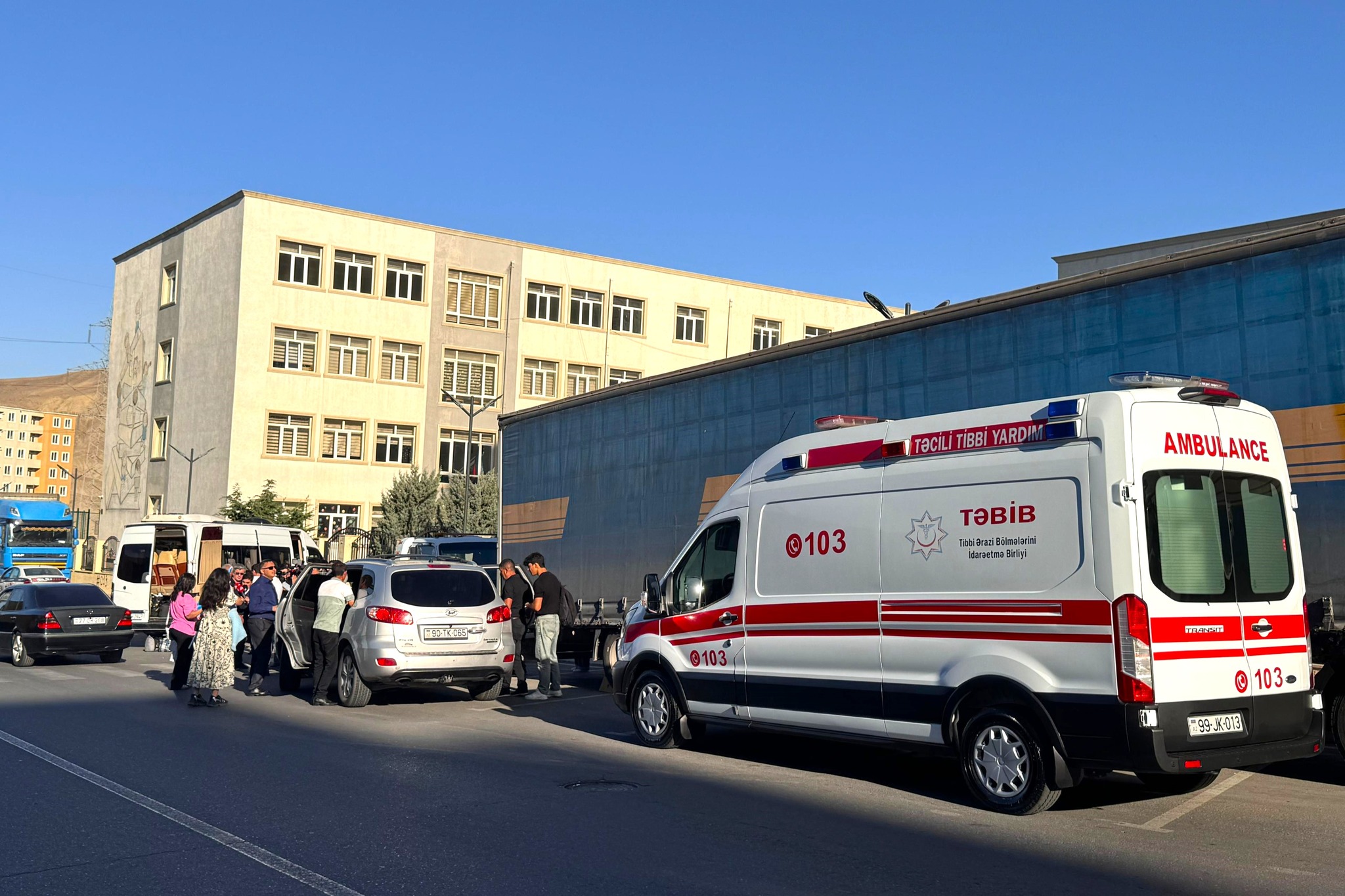 Xocalı rayonunun Xanyurdu kəndinə yola salınan köç karvanı tibbi xidmət tərəfindən müşayiət olunub