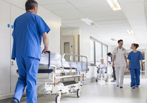 Son üç gündə günvurma diaqnozu ilə Kliniki Tibbi Mərkəzə dörd nəfər müraciət edib