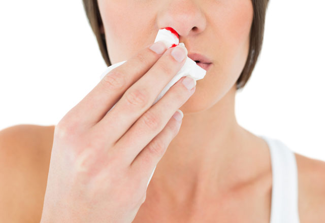 Burun qanaxması zamanı nə etmək lazımdır?