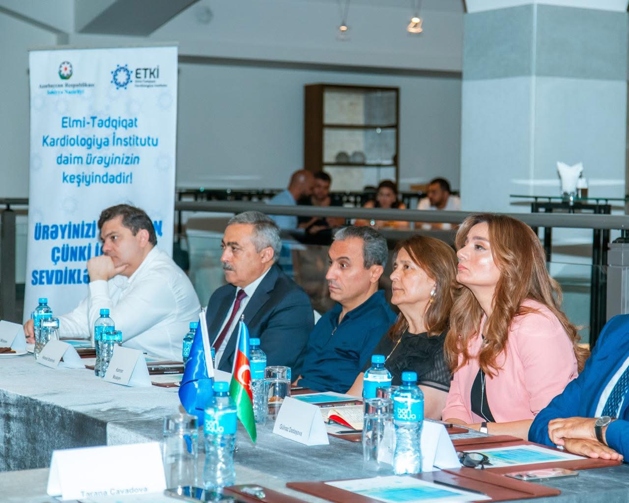 Dəyirmi masa: “Respublikada TAVİ əməliyyatı: Təcrübəmiz nə göstərdi?