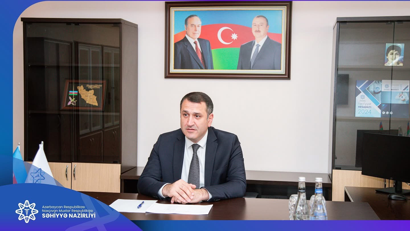 Naxçıvan Muxtar Respublikasının səhiyyə naziri Şərurda vətəndaş qəbulu keçirib
