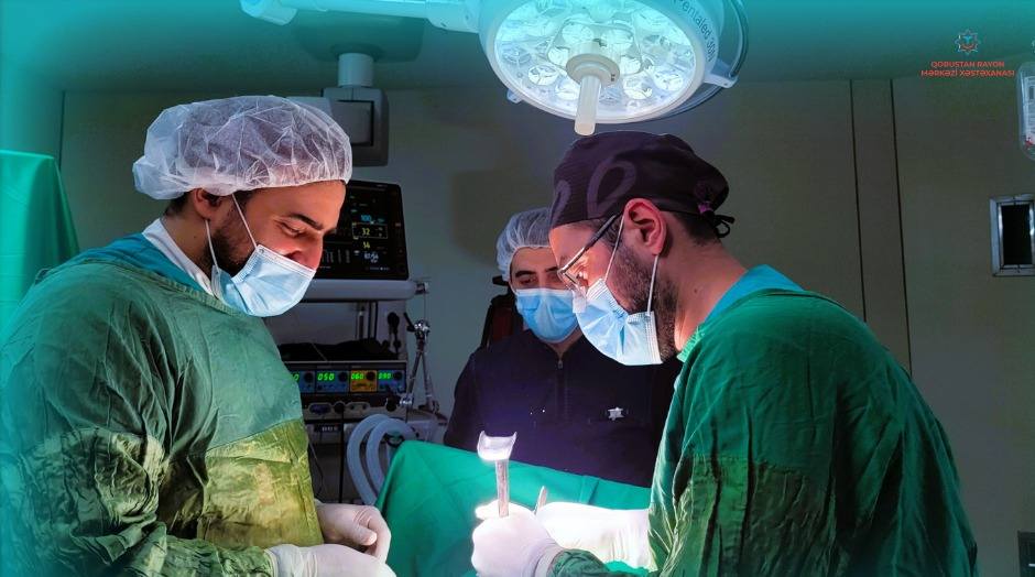  Qobustanda 85 yaşlı pasiyent üzərində yüksək riskli cərrahi əməliyyat uğurla icra olunub   