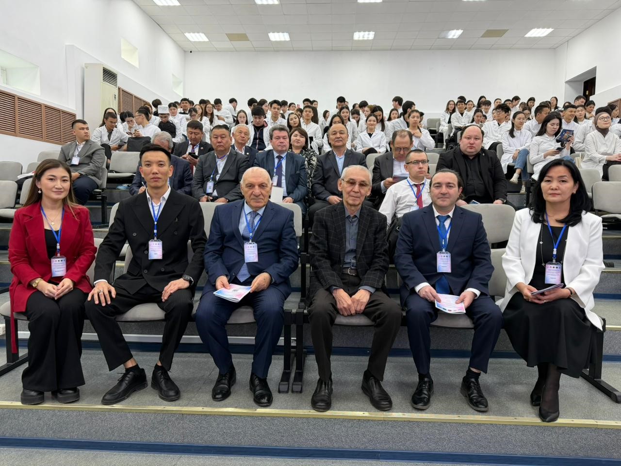 Azərbaycanlı alimlər Qazaxıstanda elmi tədbirlərdə iştirak ediblər