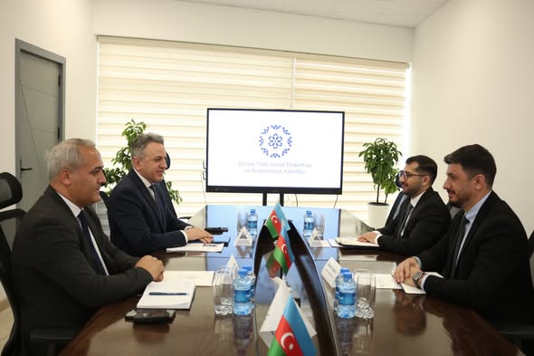 Ramin Rzayev V “Yüksəliş” müsabiqəsinin qalibləri ilə görüşüb