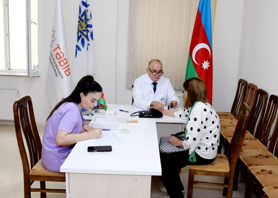 Ağdaşda yaşayan şəhid ailələri, qazilər və rayon sakinləri tibbi müayinələrə cəlb olunub