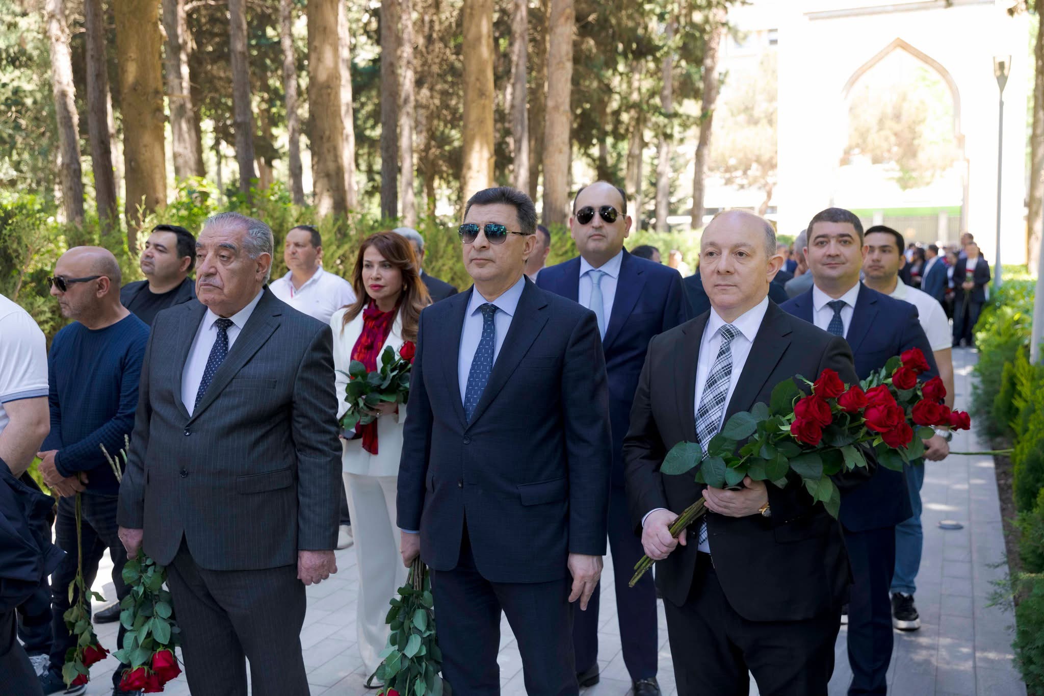  ATU rəhbərliyi Heydər Əliyevin anadan olmasının 103-cü ildönümü münasibəti ilə Ulu Öndərin məzarını ziyarət edib
