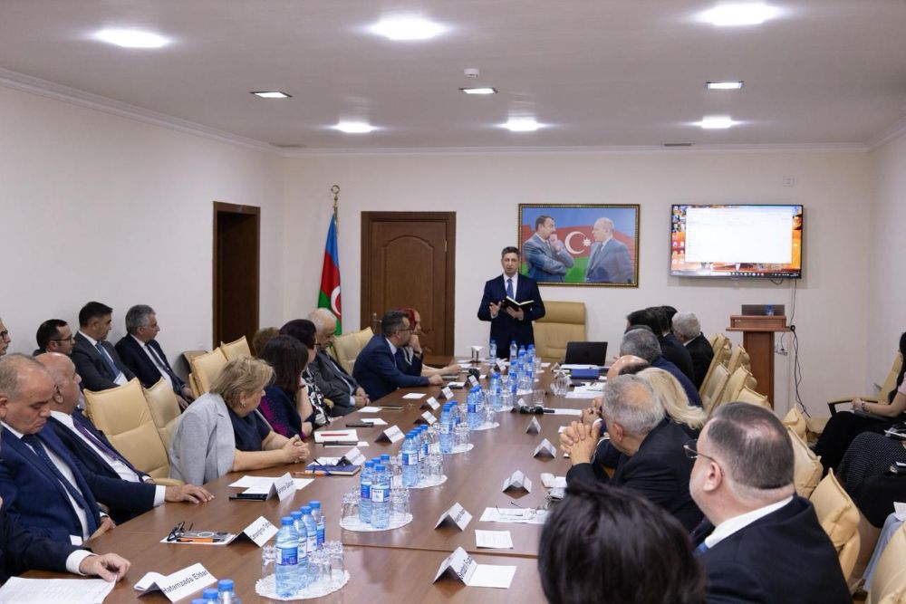 Azərbaycan Dövlət Həkimləri Təkmilləşdirmə İnstitutunun Elmi Şurasının iclasında bir sıra məsələlər müzakirə edilib