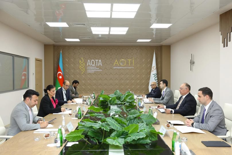  AQTA sədri Qoşqar Təhməzli IFAD nümayəndə heyəti ilə görüşüb   