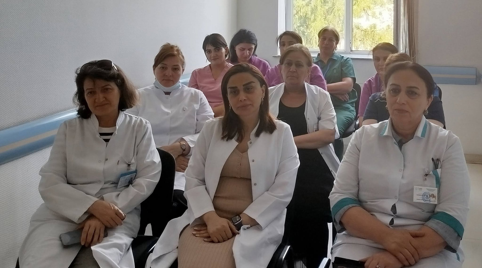 Tərtər Rayon Mərkəzi Xəstəxanasında peyvəndlərin daşınması və saxlanması ilə bağlı maarfləndirici təlim keçirilib
