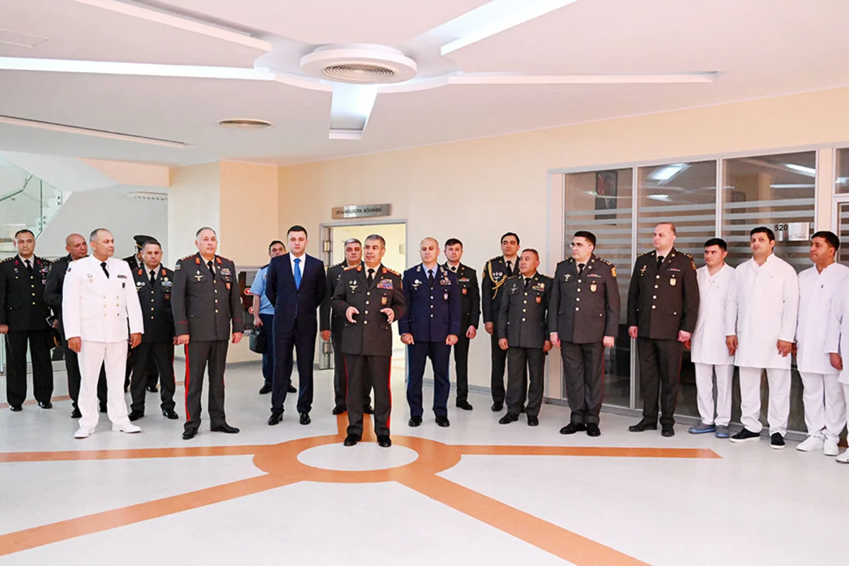 Zakir Həsənov Baş Klinik Hospitalı ziyarət edib