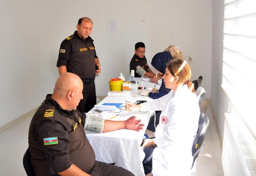 Pirallahı Tibb Mərkəzində könüllü qanvermə aksiyası keçirilib