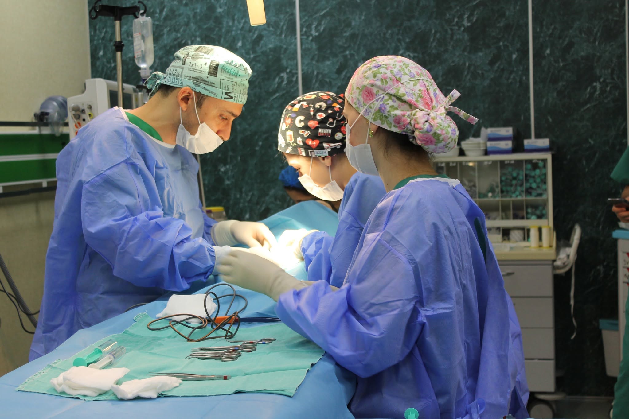 Mərkəzi Gömrük Hospitalında anadangəlmə penil kordi qüsuru uğurla əməliyyat olunub