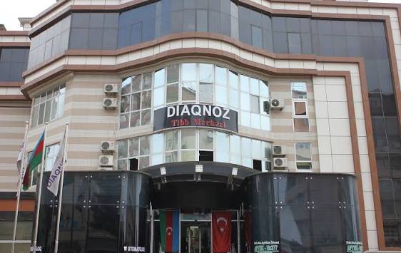 Böyük ölçülü exinokokk kisti tam laparoskopik üsulla uğurla əməliyyat edilib - Diaqnoz Tibb Mərkəzində 