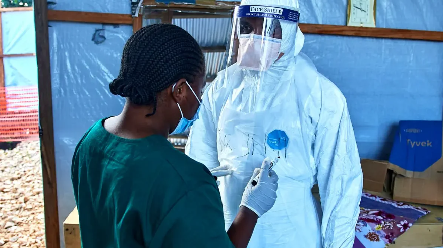 Ebola ilə mübarizə üçün ilk vaksinlər çatdırıldı