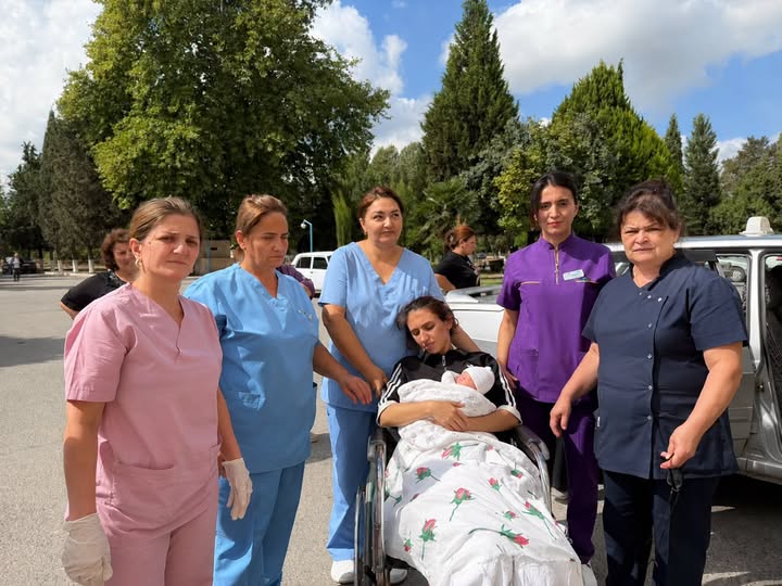  Bərdədə doğuş xəstəxananın həyətində baş verdi – həkimlər operativ müdaxilə etdi   