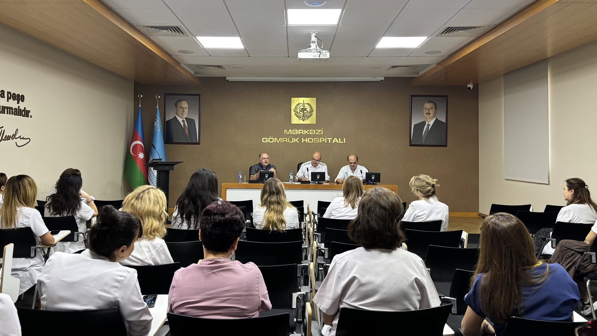  Mərkəzi Gömrük Hospitalında elmi dərəcəsi olan mütəxəssislərlə görüş olub   