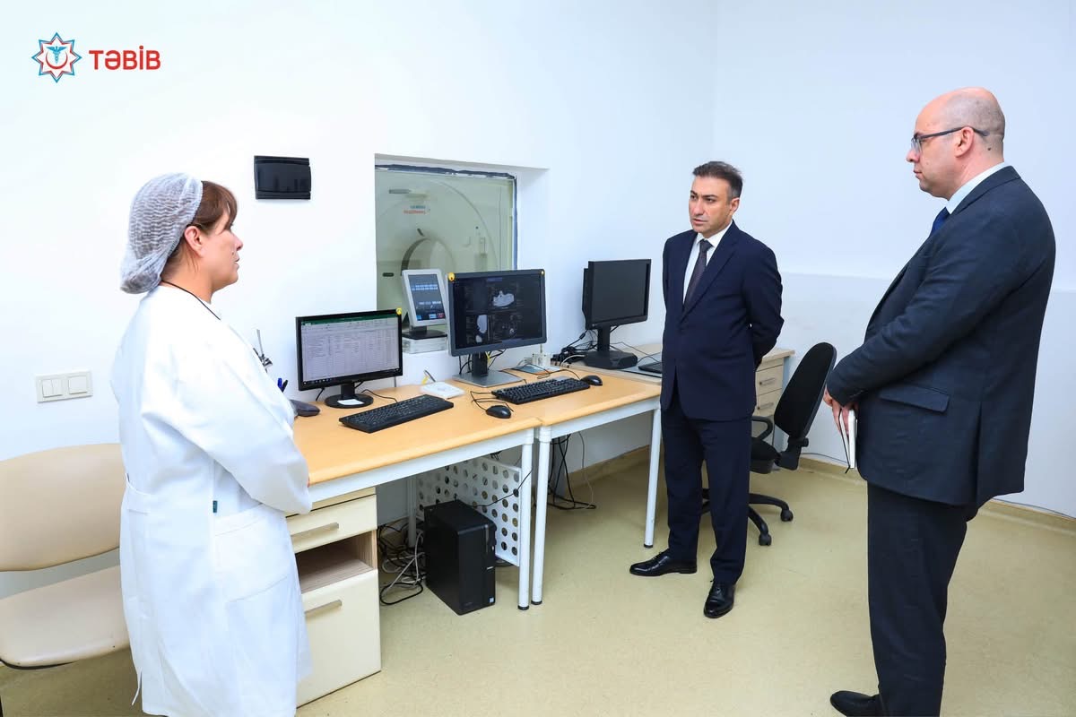 Anar Bayramov Quba Rayon Mərkəzi Xəstəxanasının fəaliyyəti ilə tanış olub