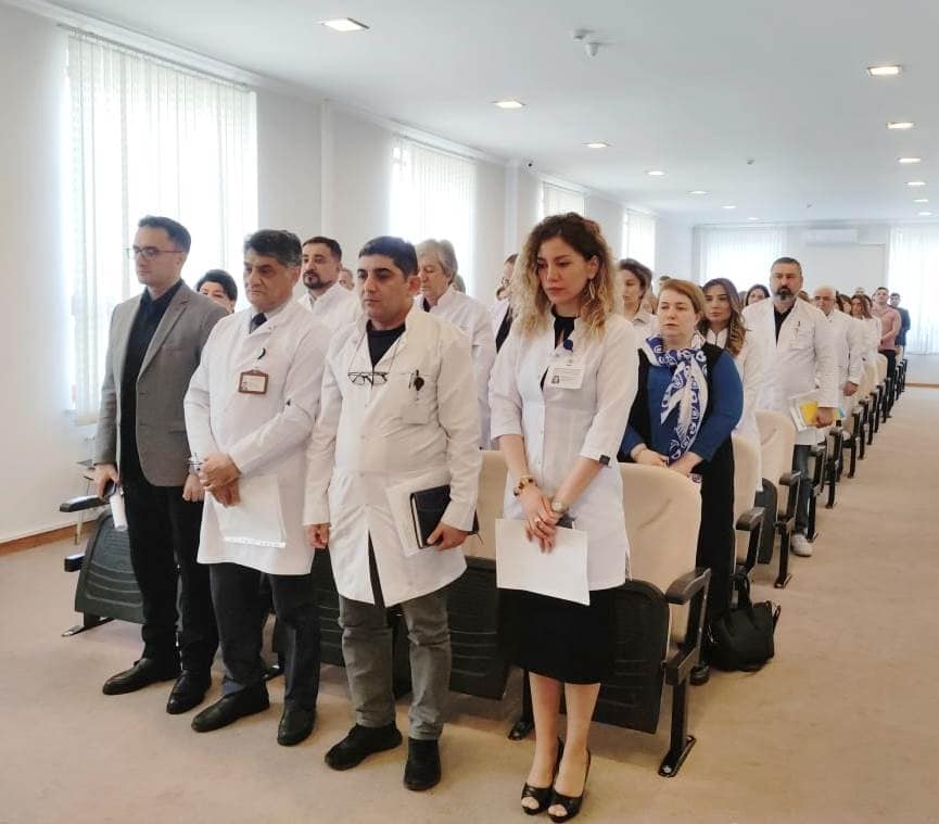 
Respublika Klinik Xəstəxanasında Ulu Öndərə həsr edilmiş tədbir keçirilib
